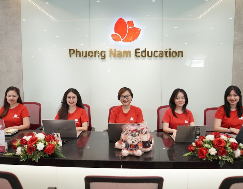 Doi-ngu-tu-van-vien-tai-Phuong-Nam-Education-co-nhieu-nam-kinh-nghiem